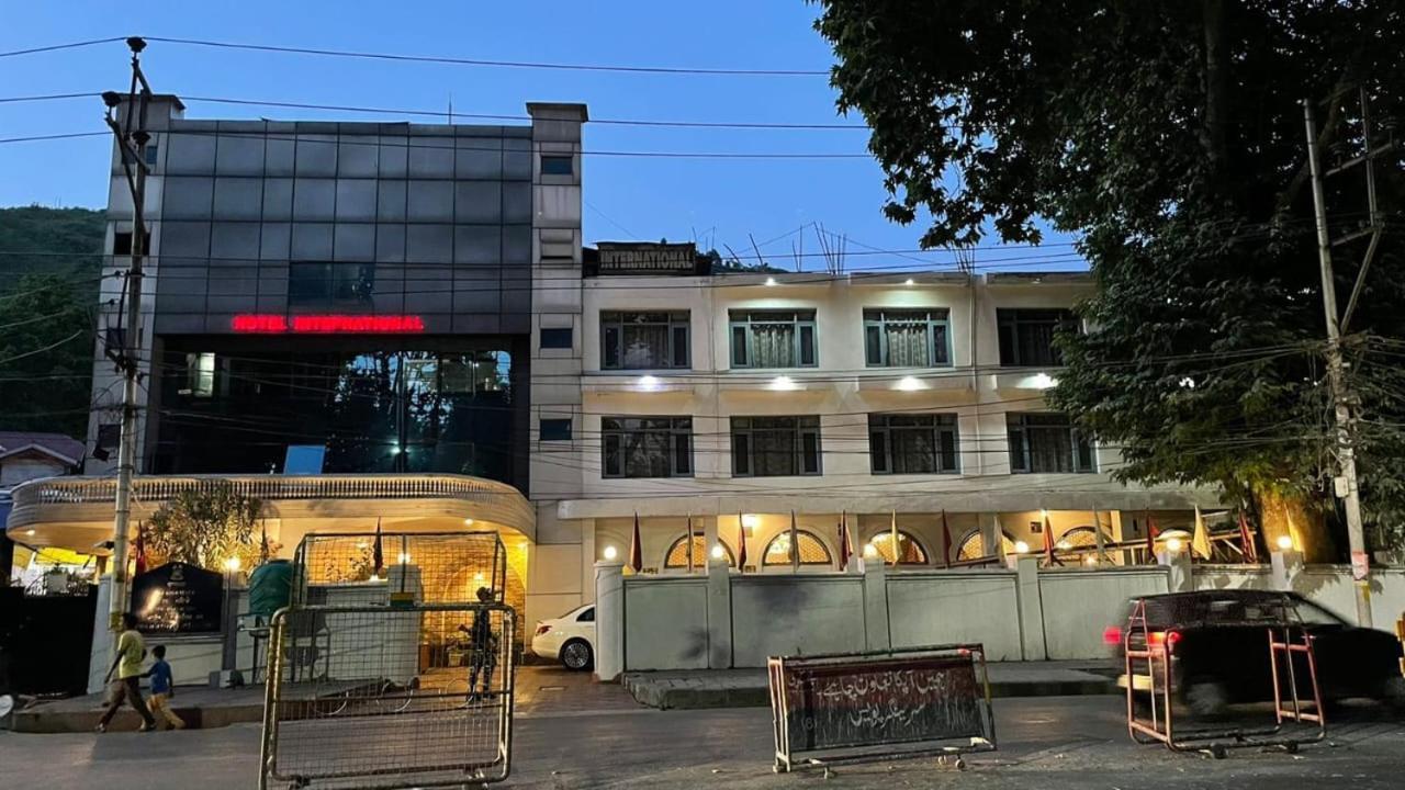 Hotel International Srinagar Exterior photo